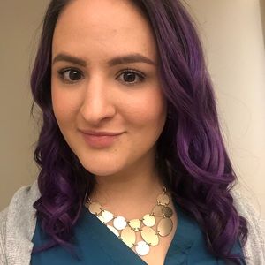 Meet your Posher, Alejandra